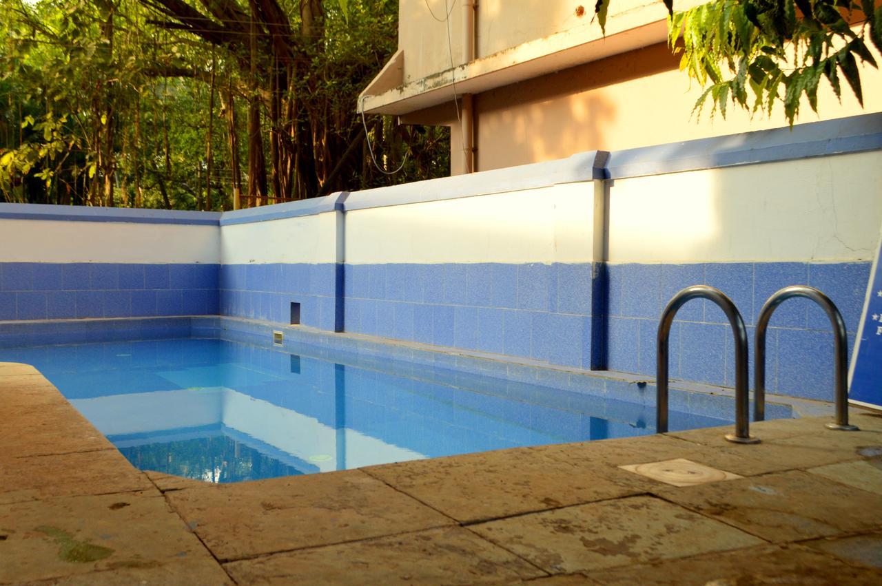 Hotel Seagull Calangute Buitenkant foto